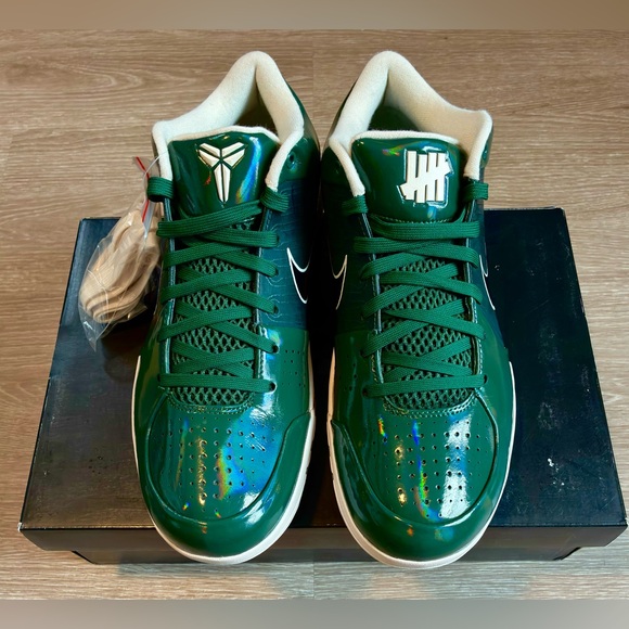 Nike Kobe 4 Protro Undefeated Milwaukee Bucks
